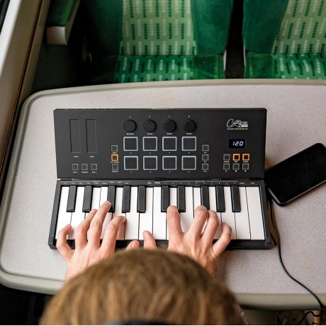 Blackstar Carry-On FC-25 25 Tuşlu Taşınabilir & Katlanabilir Midi Klavye (Siyah)<br>Fotoğraf: 7/7