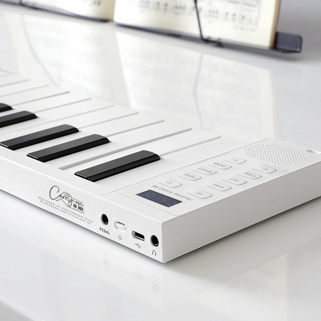 Blackstar Carry-on Folding 88 Tuşlu Taşınabilir & Katlanabilir Dijital Piyano (Beyaz)<br>Fotoğraf: 7/7