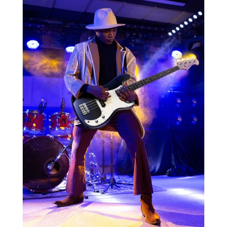 Donner DPB-510 PB-Style Bas Gitar Seti (Siyah)<br>Fotoğraf: 6/7