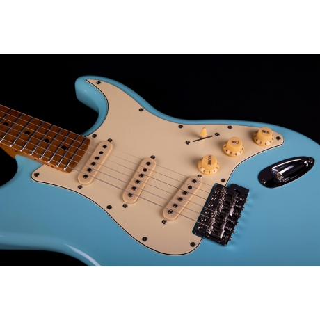 Jet JS-300 BL SSS Elektro Gitar (Sonic Blue)<br>Fotoğraf: 4/8