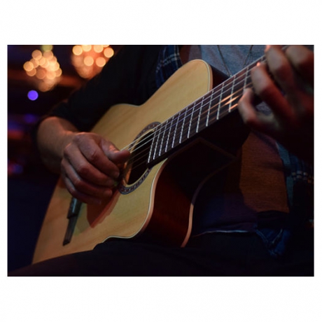 La Patrie Arena CW QIT Elektro Klasik Gitar<br>Fotoğraf: 2/3