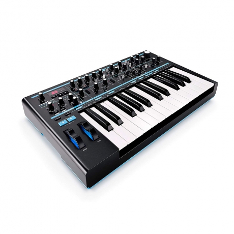 Novation Bass Station II Analog Synthesizer<br>Fotoğraf: 2/4
