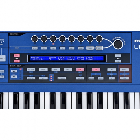 Novation Ultranova Synthesizer<br>Fotoğraf: 2/4