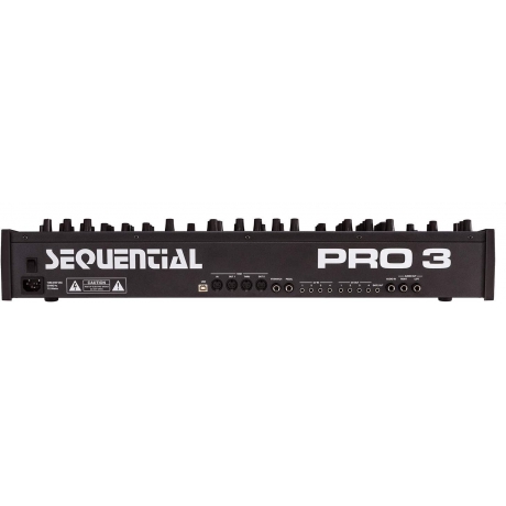 Sequential Pro 3 Multi-filter Mono Synth<br>Fotoğraf: 2/2
