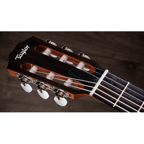 Taylor 112ce-N Elektro Klasik Gitar<br>Fotoğraf: 6/8