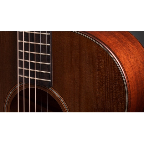 Taylor 517e Grand Pacific Builder's Edition V-Class Elektro Akustik Gitar (Wild Honey Burst)<br>Fotoğraf: 5/10