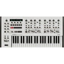 UDO Audio DMNO White 8 Voice Hybrid Synthesizer Hibrit Analog Synthesizer