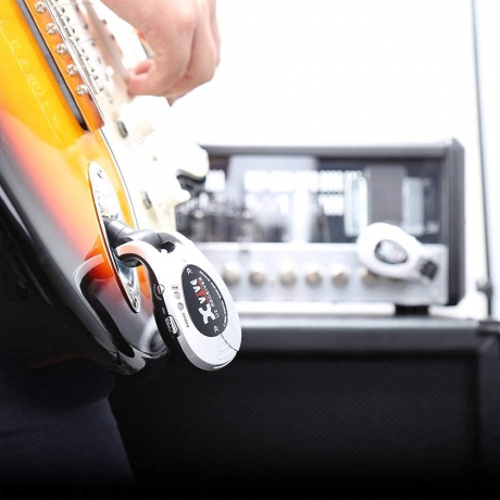 Xvive XV-U2 Kablosuz Gitar Bağlantı Sistemi - Gümüş<br>Fotoğraf: 6/6