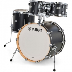 Yamaha Tour Custom 20" Akustik Davul (Licorice Satin)
